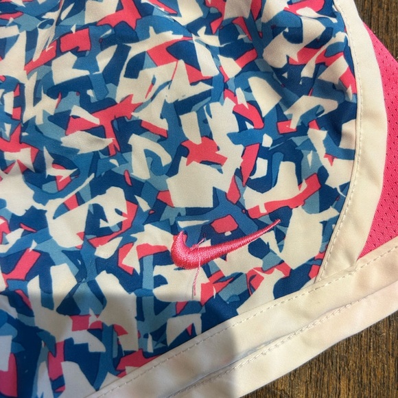 Nike Shorts 6 - Picture 3 of 8